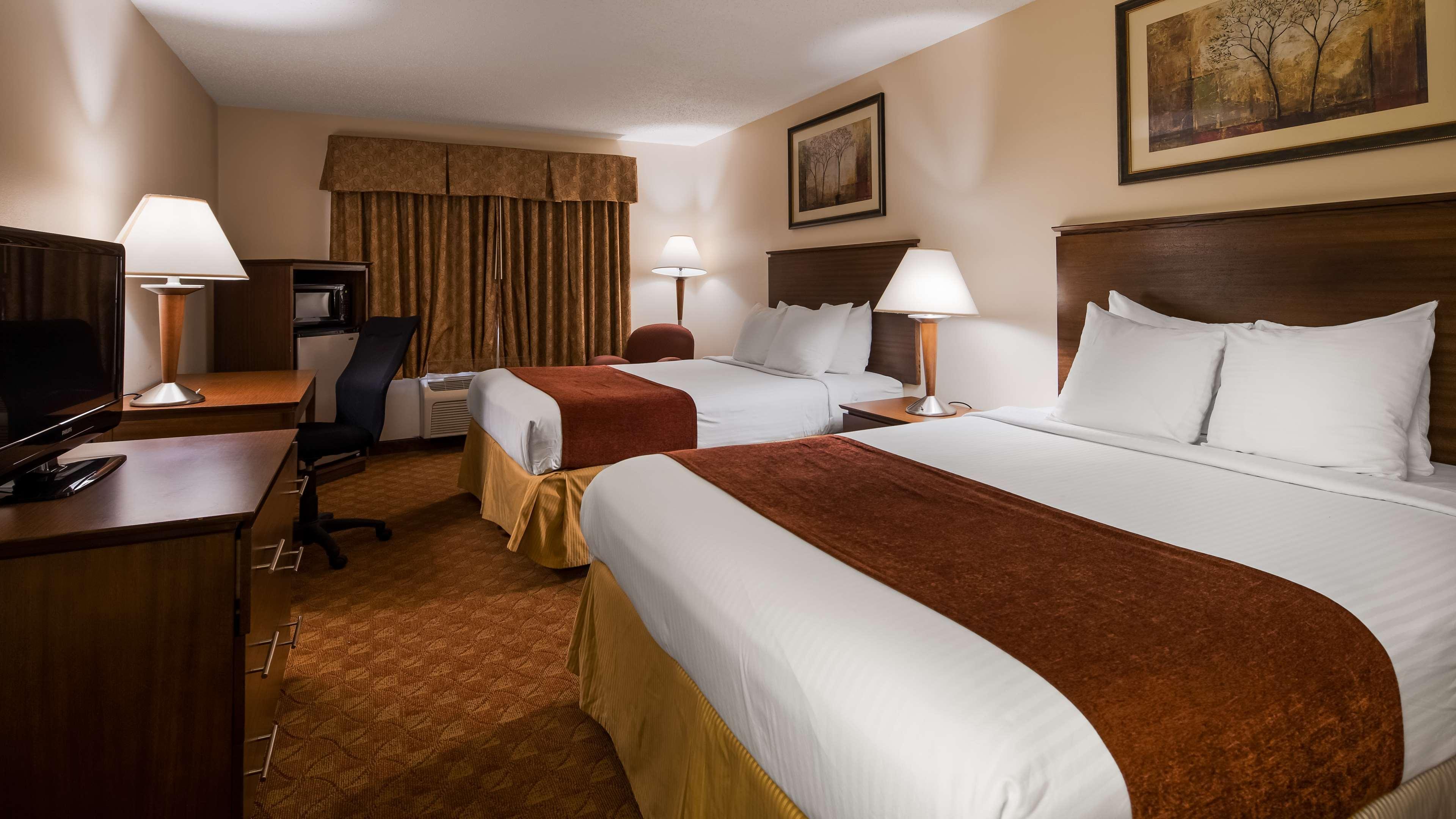 Best Western Lakewood Inn Hebron Exterior foto