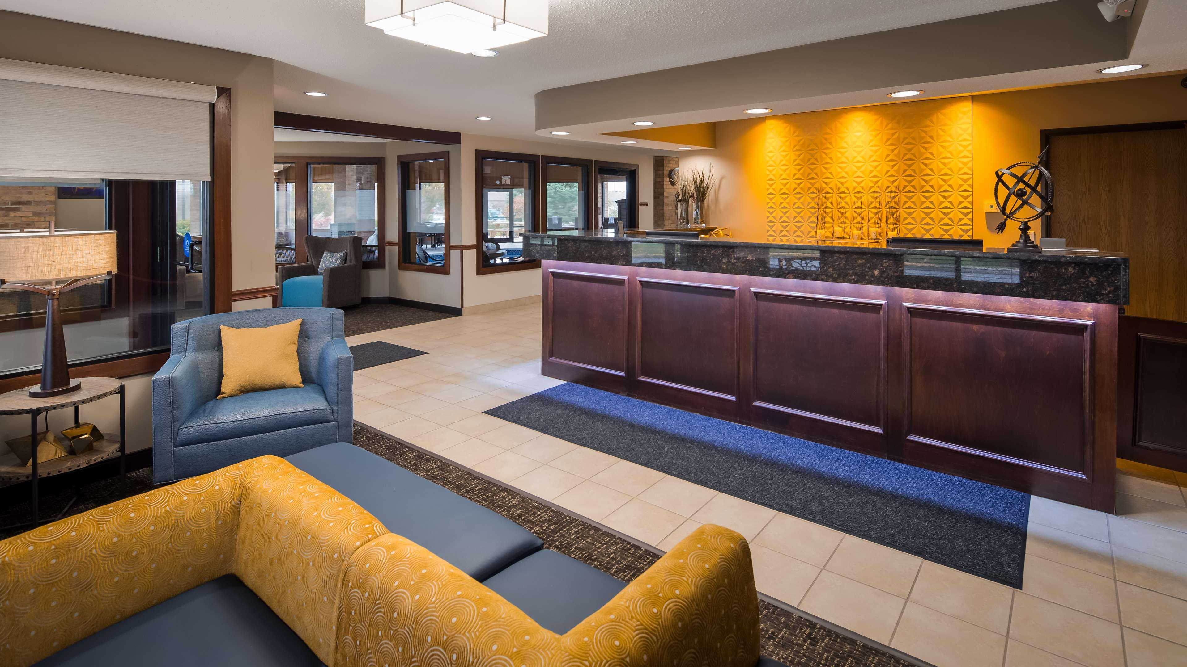 Best Western Lakewood Inn Hebron Exterior foto