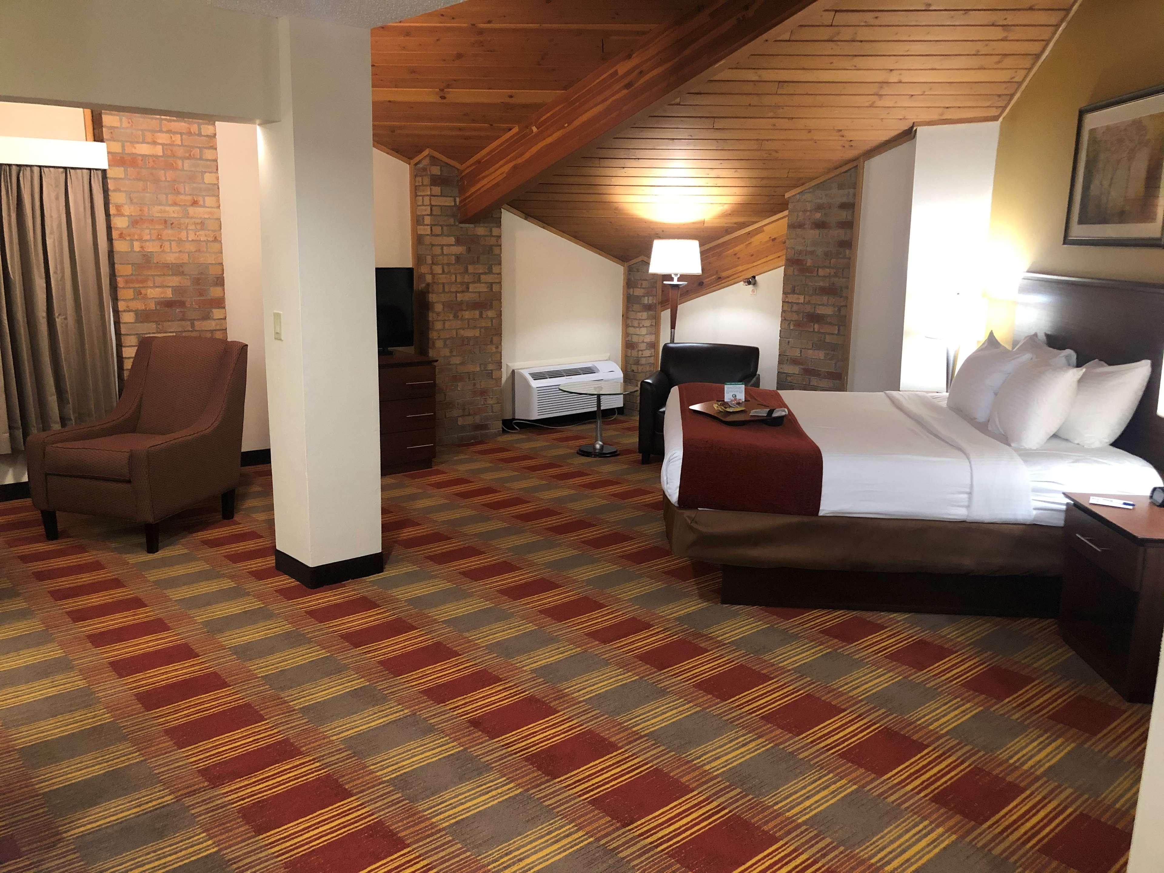 Best Western Lakewood Inn Hebron Exterior foto